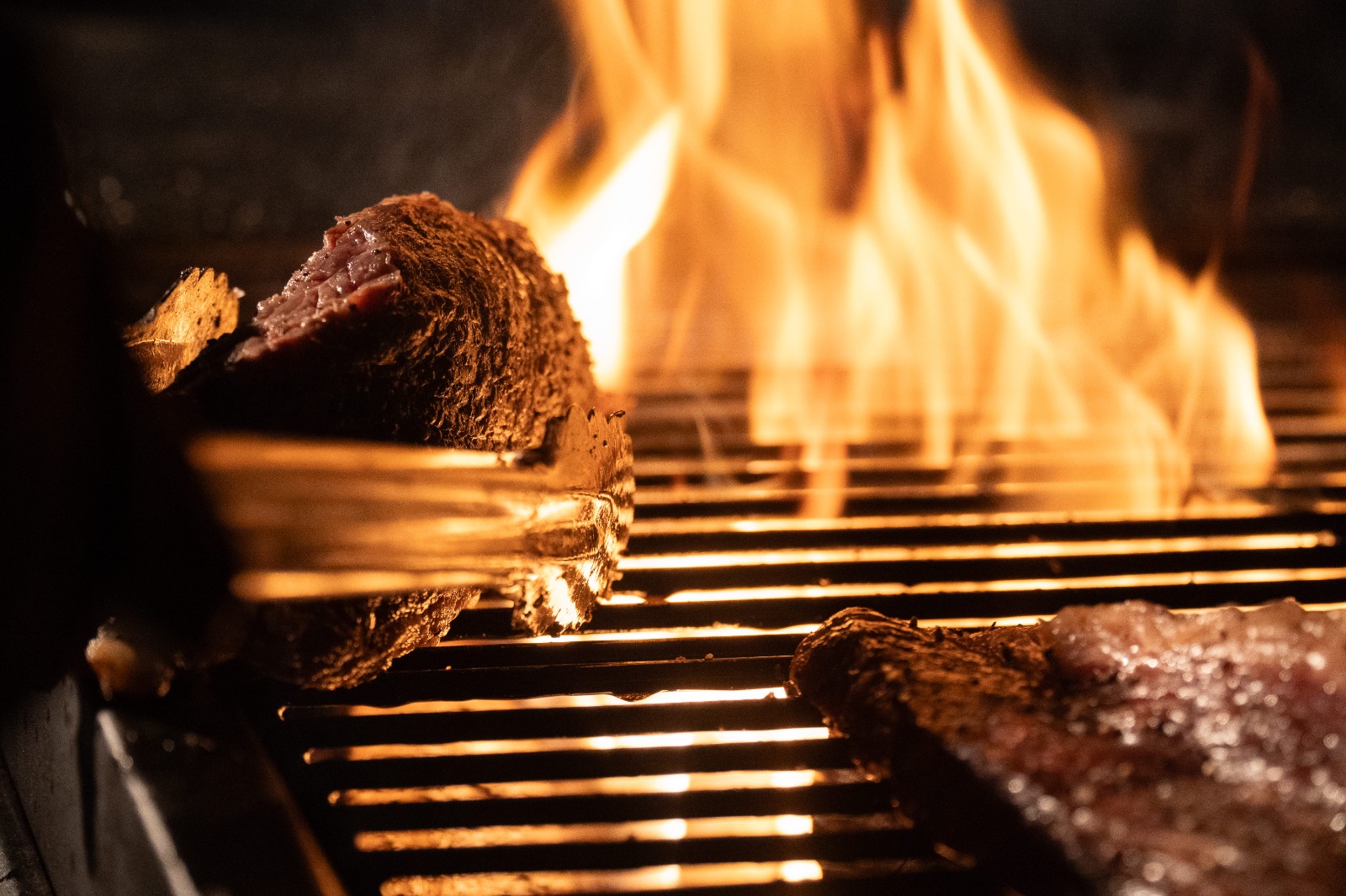Indirect vs Direct Cook: Understanding Slow Cook and Direct Cook on the Grill
