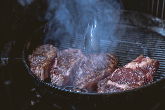 Steak Meltique, Inovasi Daging Sapi dengan Tekstur Lembut